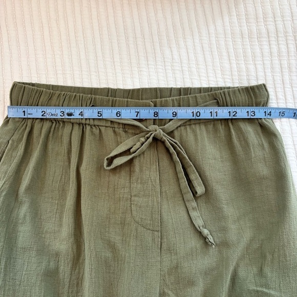 Everly Women's Olive Green Lightweight Cropped Pull On Pant Tie Waist Size Small - Picture 9 of 10